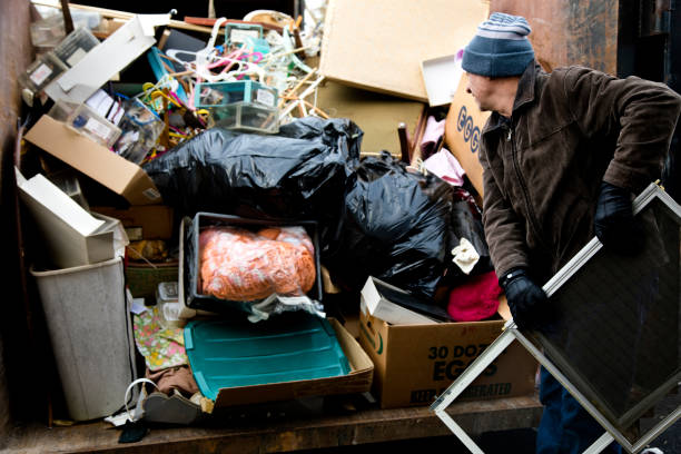 Best Property Management Cleanouts  in Menomonee Falls, WI